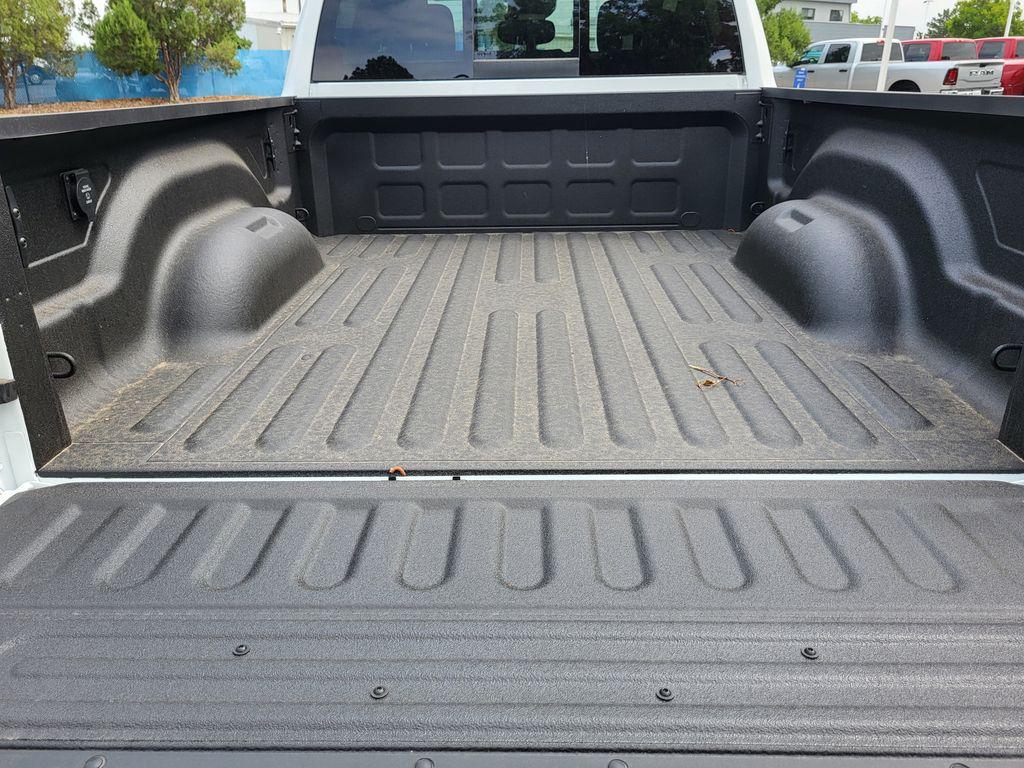 2026 RAM 2500 TRADESMAN CREW CAB 4X4 6'4' BOX — миниатюра 32