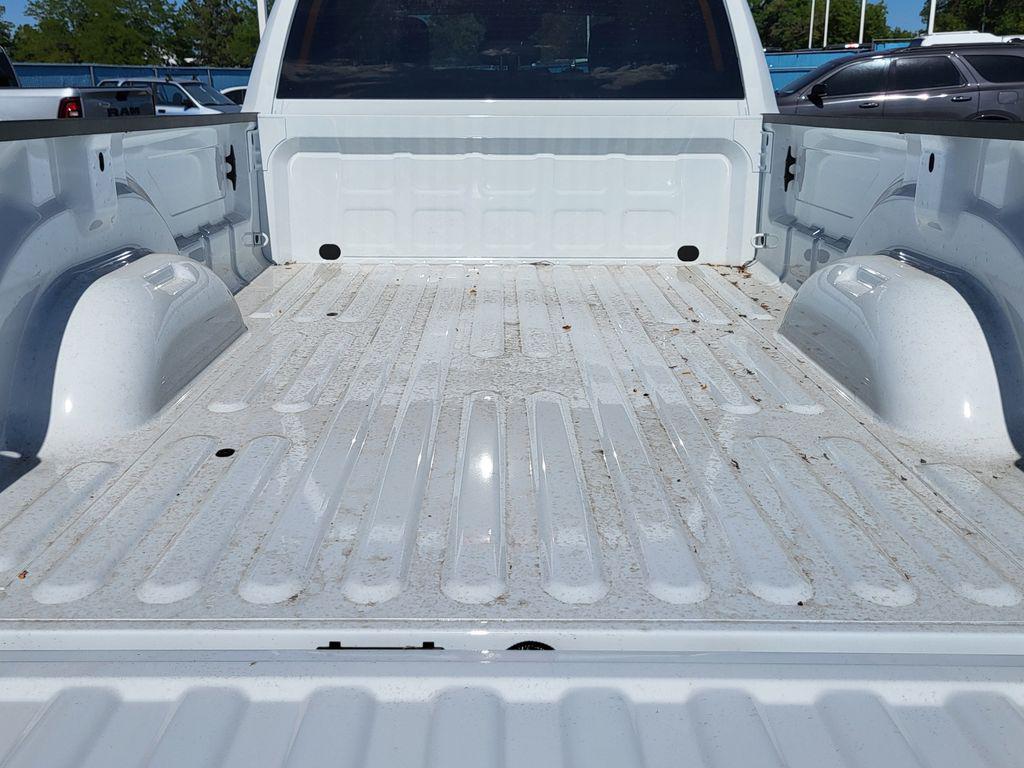 صورة مصغرة 32 لـ 2026 RAM 2500 TRADESMAN CREW CAB 4X4 8' BOX