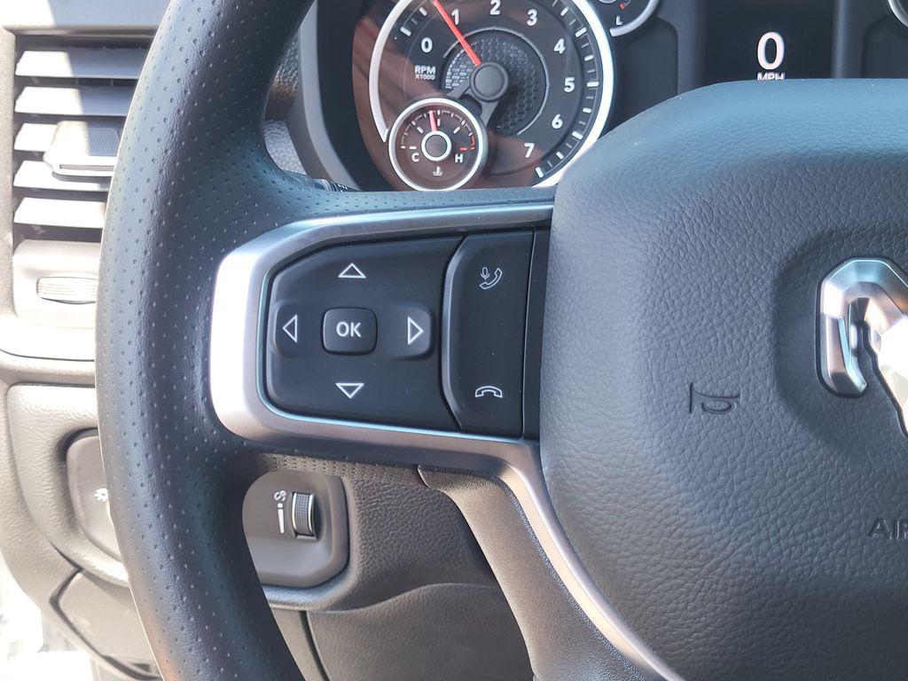 2026 RAM 2500 TRADESMAN CREW CAB 4X4 8' BOX — миниатюра 17
