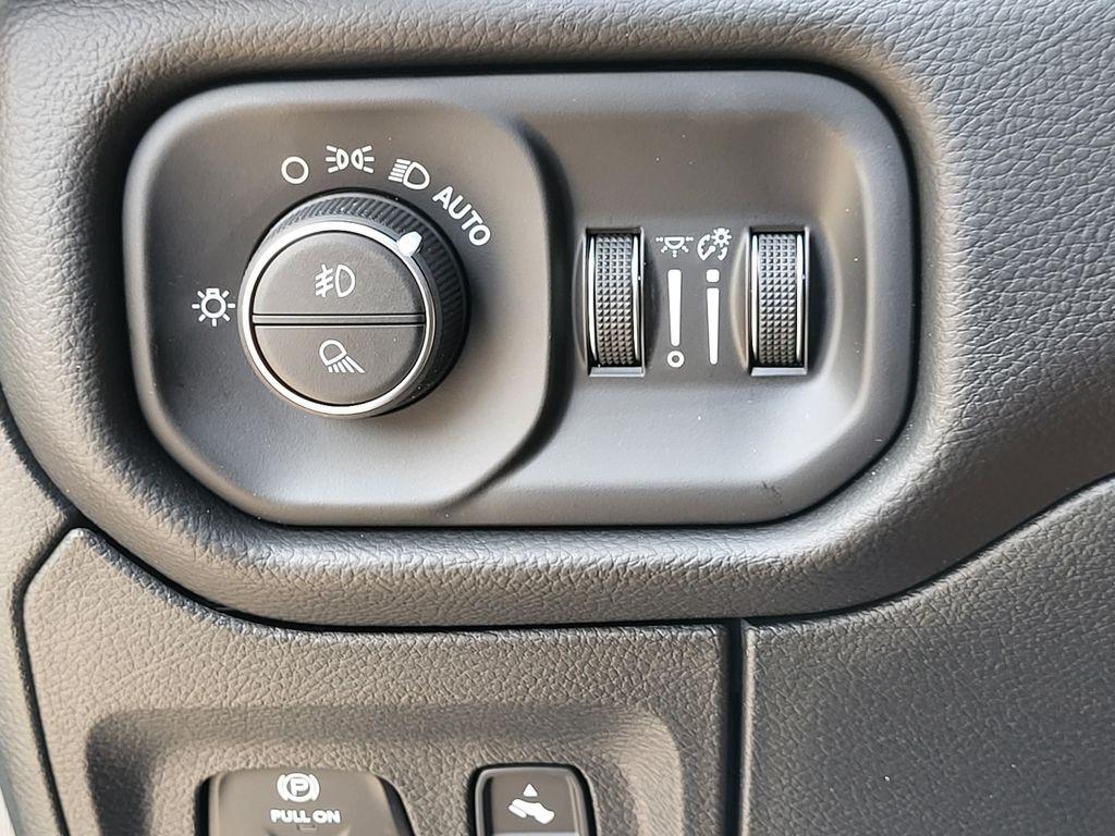 2026 RAM 1500 LARAMIE — миниатюра 23