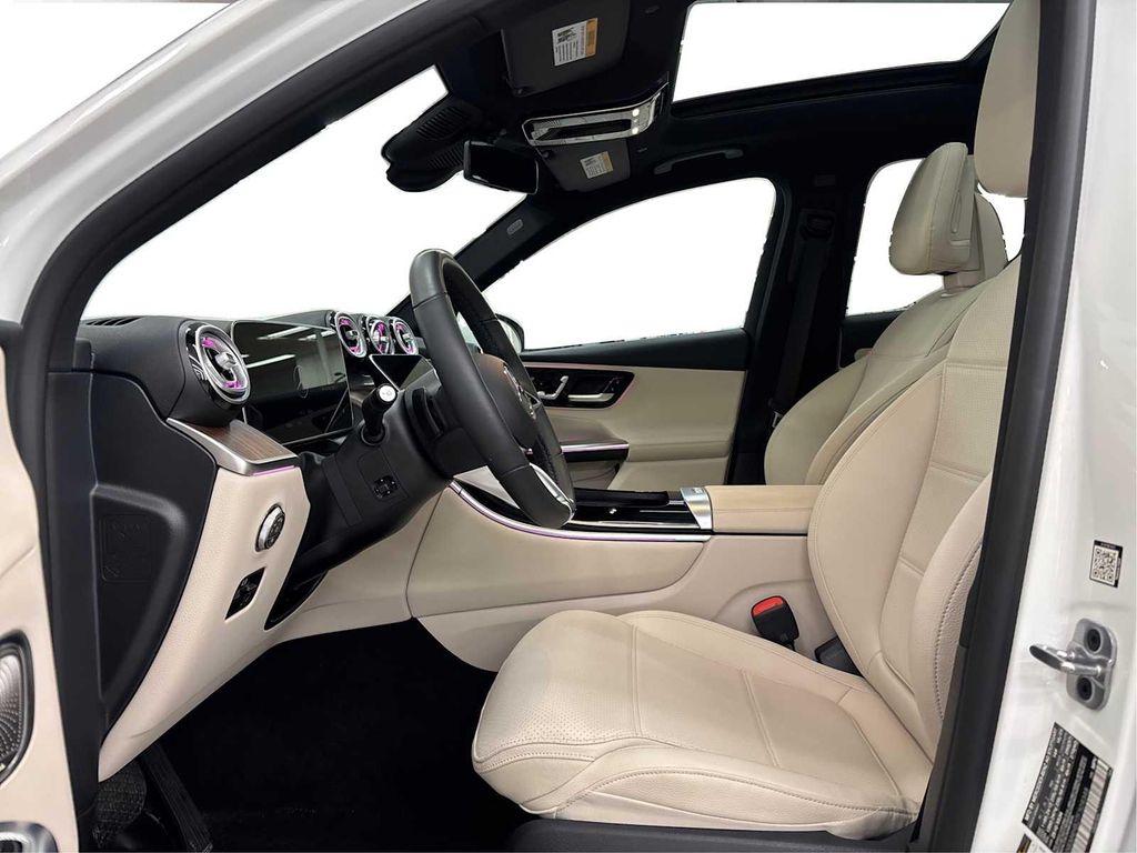 صورة 9 لـ 2026 Mercedes-BENZ GLC