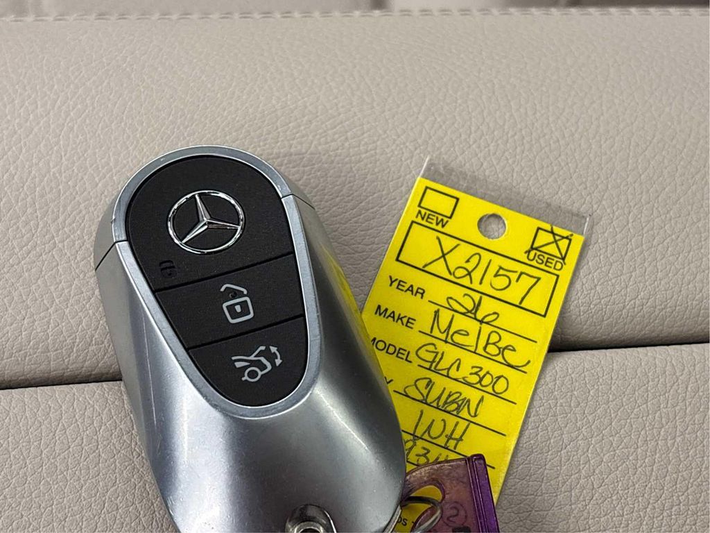 صورة مصغرة 42 لـ 2026 Mercedes-BENZ GLC