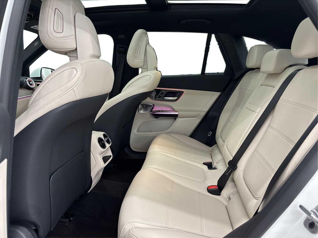 صورة 10 لـ 2026 Mercedes-BENZ GLC