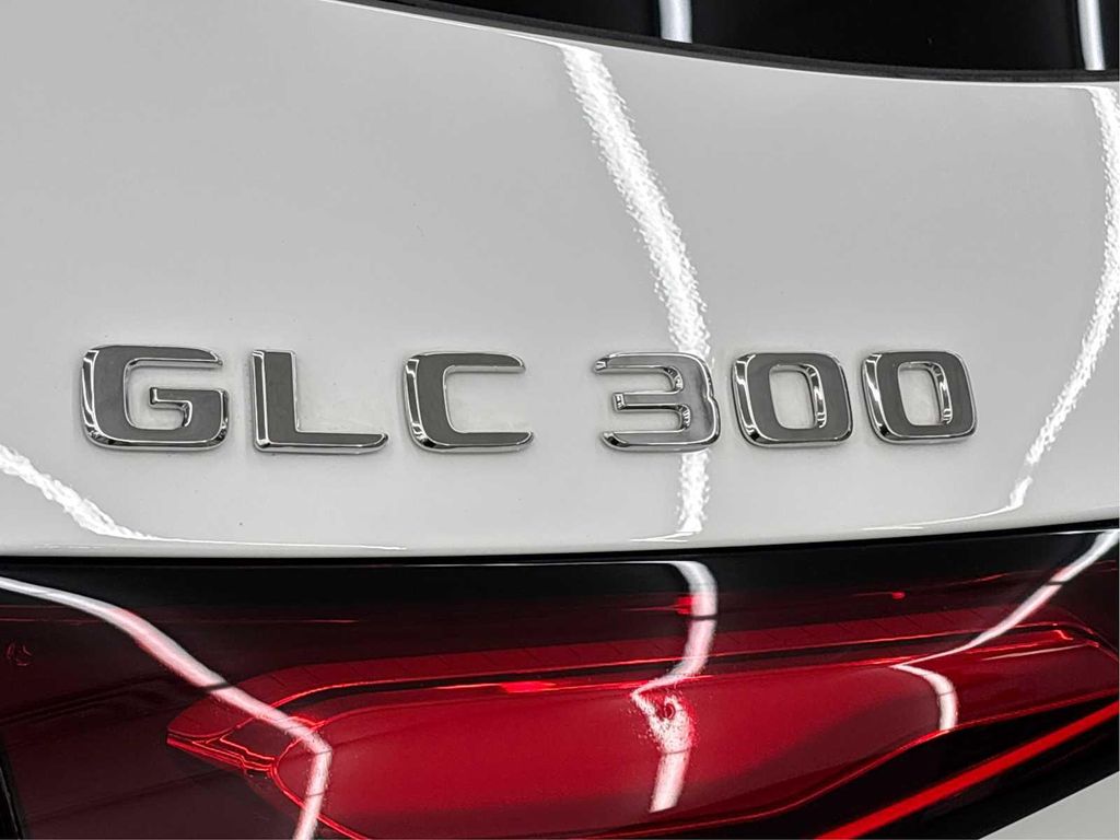 صورة مصغرة 16 لـ 2026 Mercedes-BENZ GLC