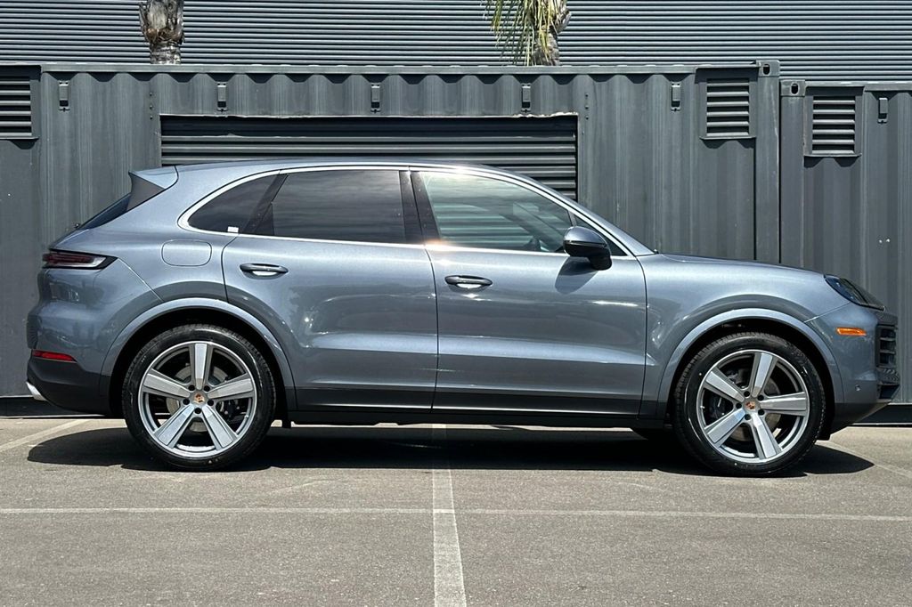 PORSCHE CAYENNE - 9