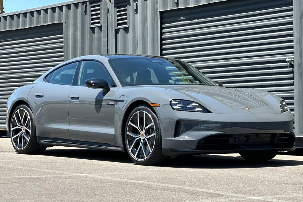 2026 Porsche TAYCAN 4 照片 10