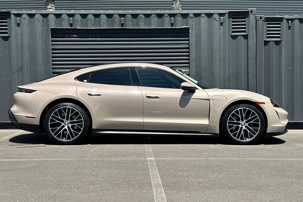 2023 Porsche TAYCAN — фото 9