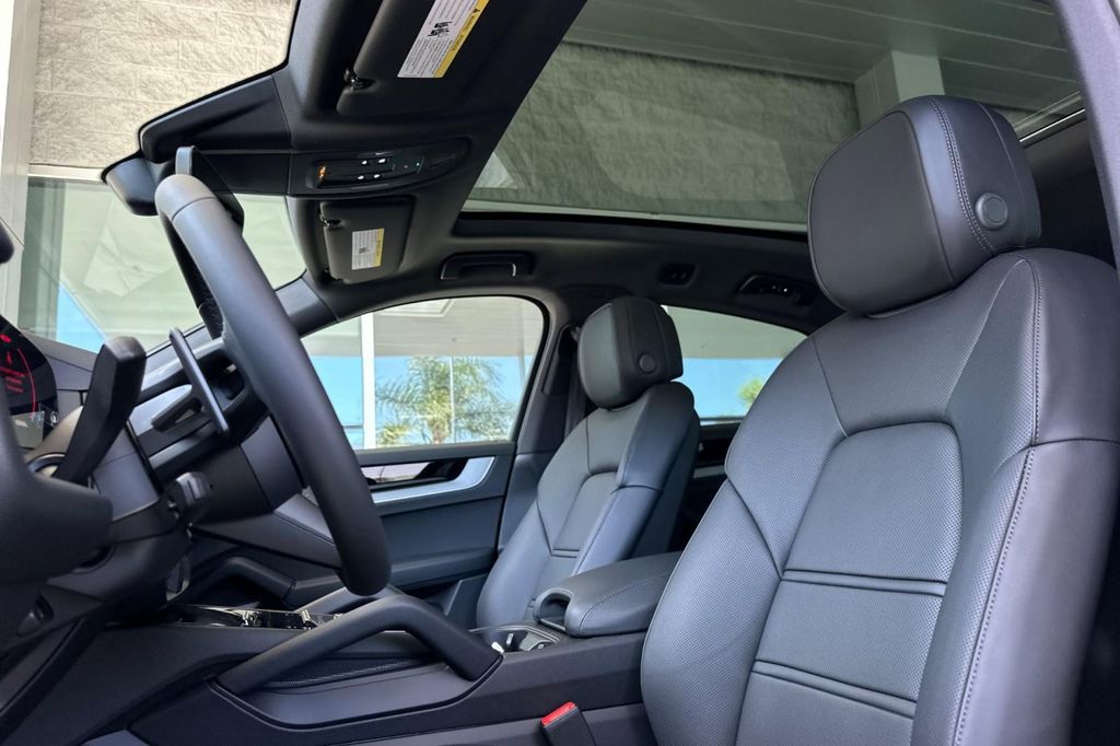 PORSCHE CAYENNE - 5