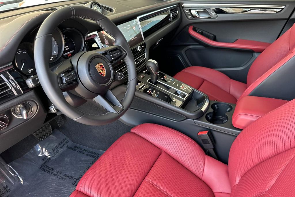 صورة 4 لـ 2026 Porsche MACAN