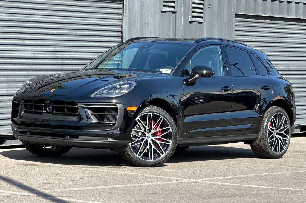 New 2026 Porsche Macan Macan
