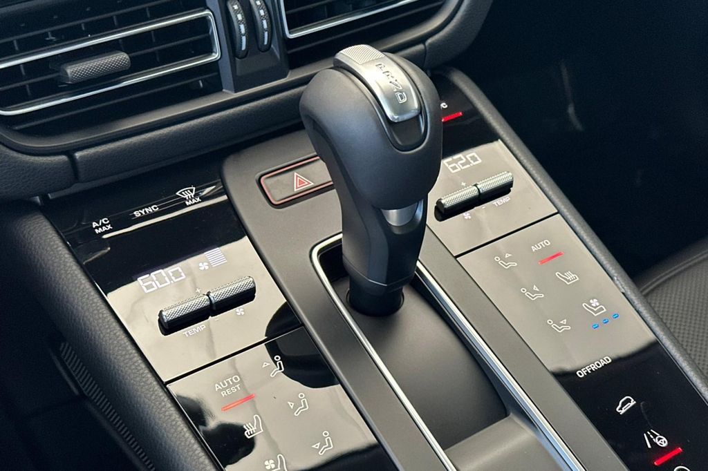 صورة مصغرة 22 لـ 2026 Porsche MACAN