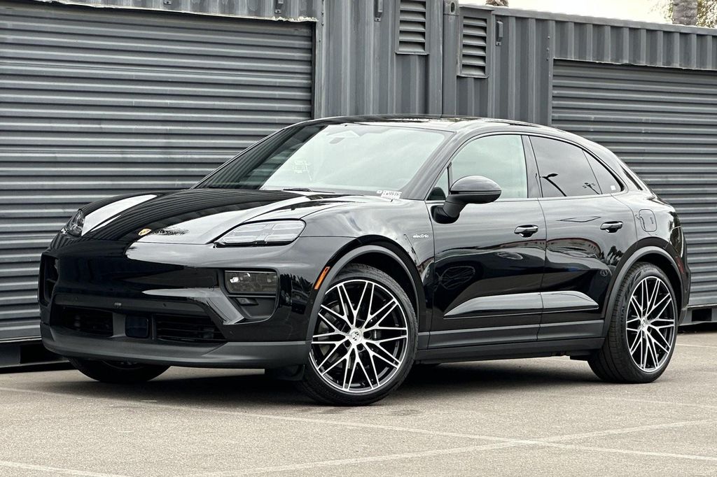 New 2026 Porsche Macan Macan Electric