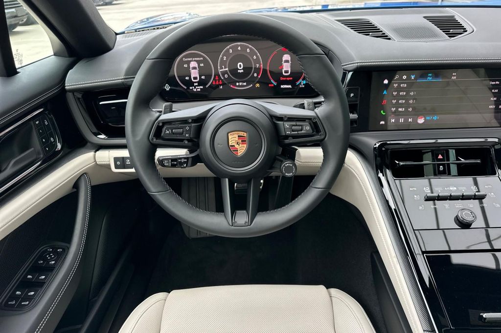 صورة مصغرة 14 لـ 2026 Porsche PANAMERA 4