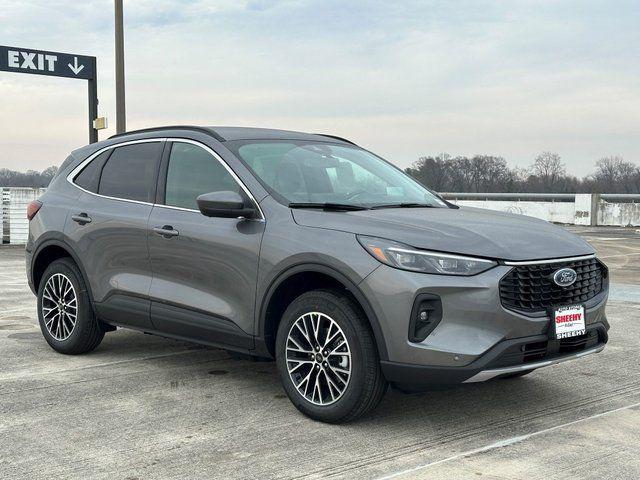 New 2026 Ford Escape PHEV SE