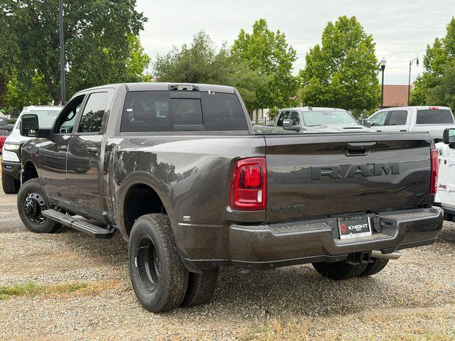 2026 RAM 3500 LARAMIE — миниатюра 13