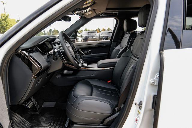 صورة 2 لـ 2026 LAND Rover RANGE ROVER SPORT P400 DYNAMIC SE