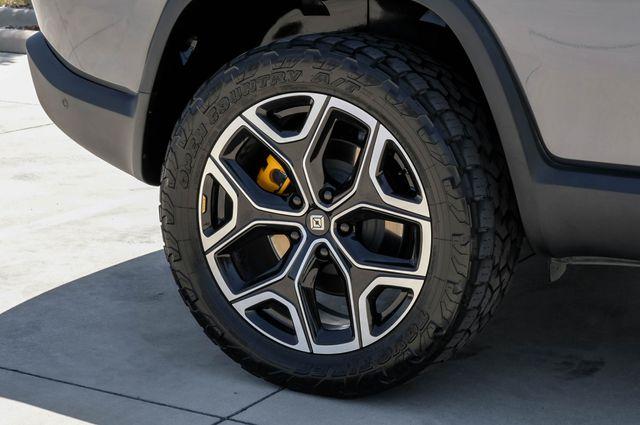 2023 Rivian R1S ADVENTURE QUAD MOTOR LARGE PACK — фото 59