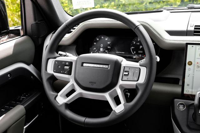 2026 LAND Rover DEFENDER P300 S thumbnail 21