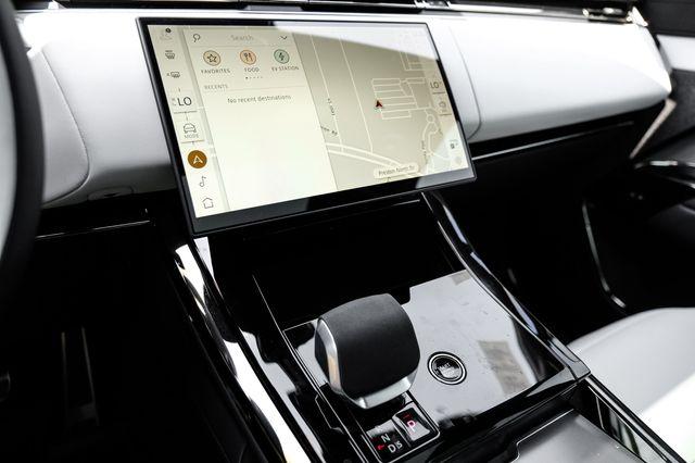 صورة 32 لـ 2026 LAND Rover RANGE ROVER SPORT P460E DYNAMIC SE