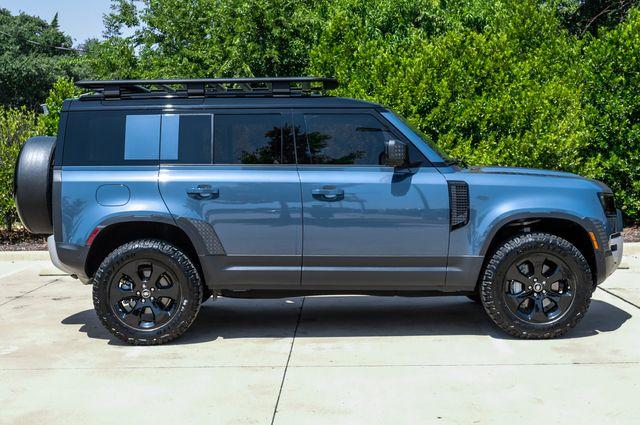 2025 LAND Rover DEFENDER P300 — фото 10