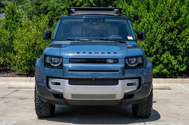 2025 LAND Rover DEFENDER P300 — фото 6