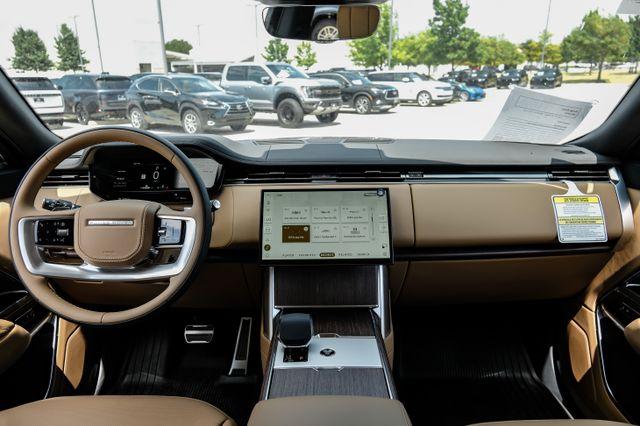 2026 LAND Rover RANGE ROVER P400 SE — миниатюра 17