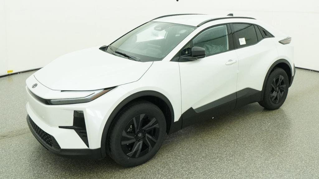 New 2026 Toyota C-HR SE