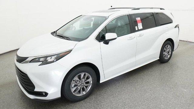New 2026 Toyota Sienna XLE 8 Passenger