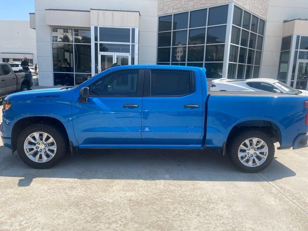 2023 Chevrolet Silverado 1500 Custom