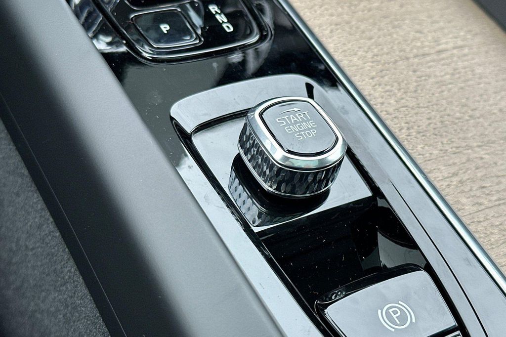 2026 Volvo XC60 B5 ULTRA 缩略图 22