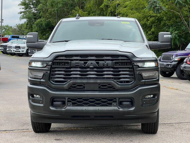 2025 RAM 2500 TRADESMAN CREW CAB 4X4 6'4' BOX — миниатюра 43