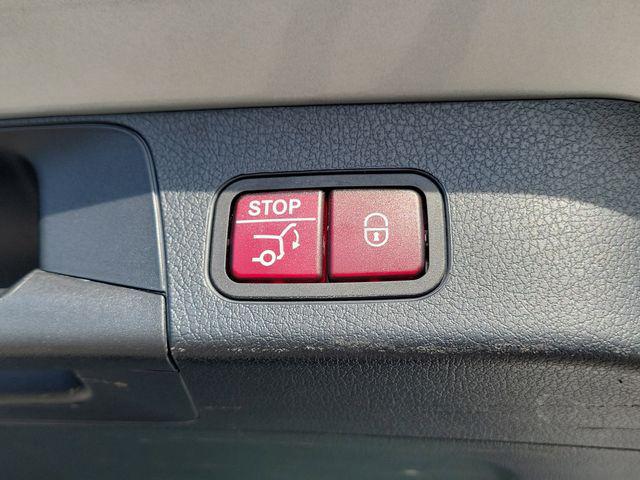 MERCEDES-BENZ GLB-CLASS AMG - 10