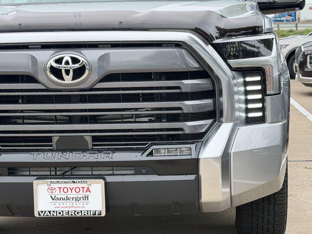 TOYOTA TUNDRA - 7
