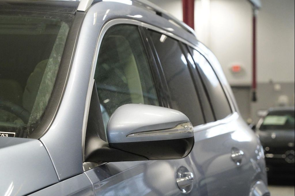 MERCEDES-BENZ GLS - 7