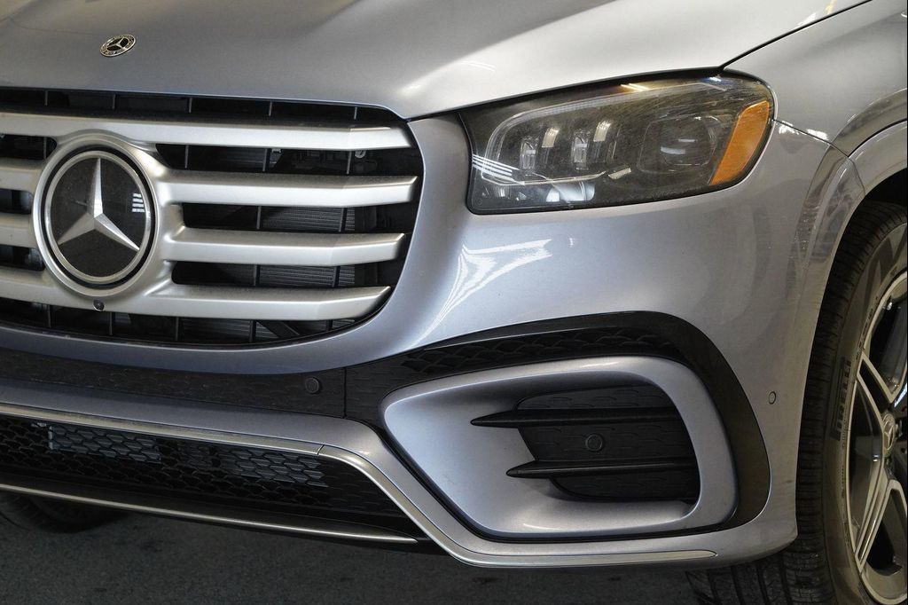 MERCEDES-BENZ GLS - 6