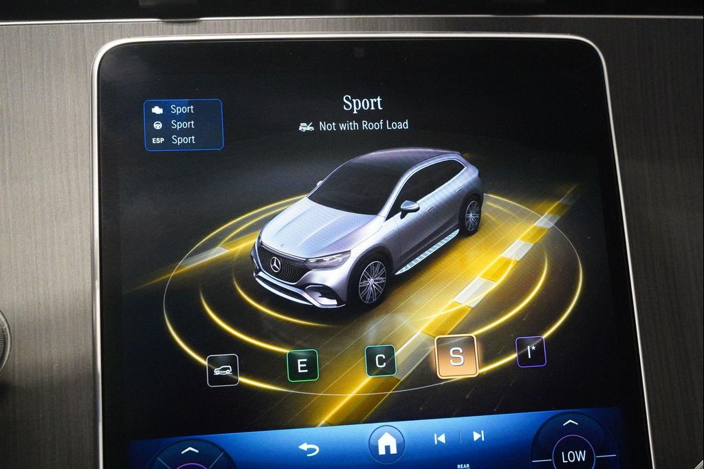 2025 Mercedes-BENZ EQE thumbnail 23