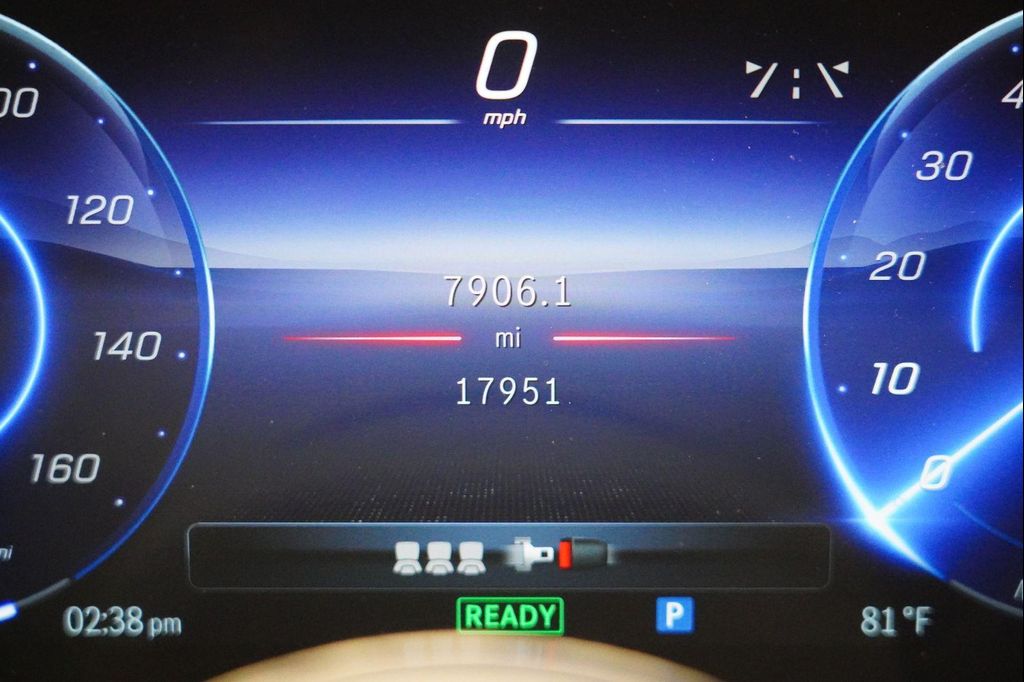 2025 Mercedes-BENZ EQE thumbnail 19