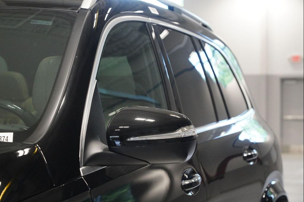 صورة 7 لـ 2026 Mercedes-BENZ AMG GLS 63 BASE