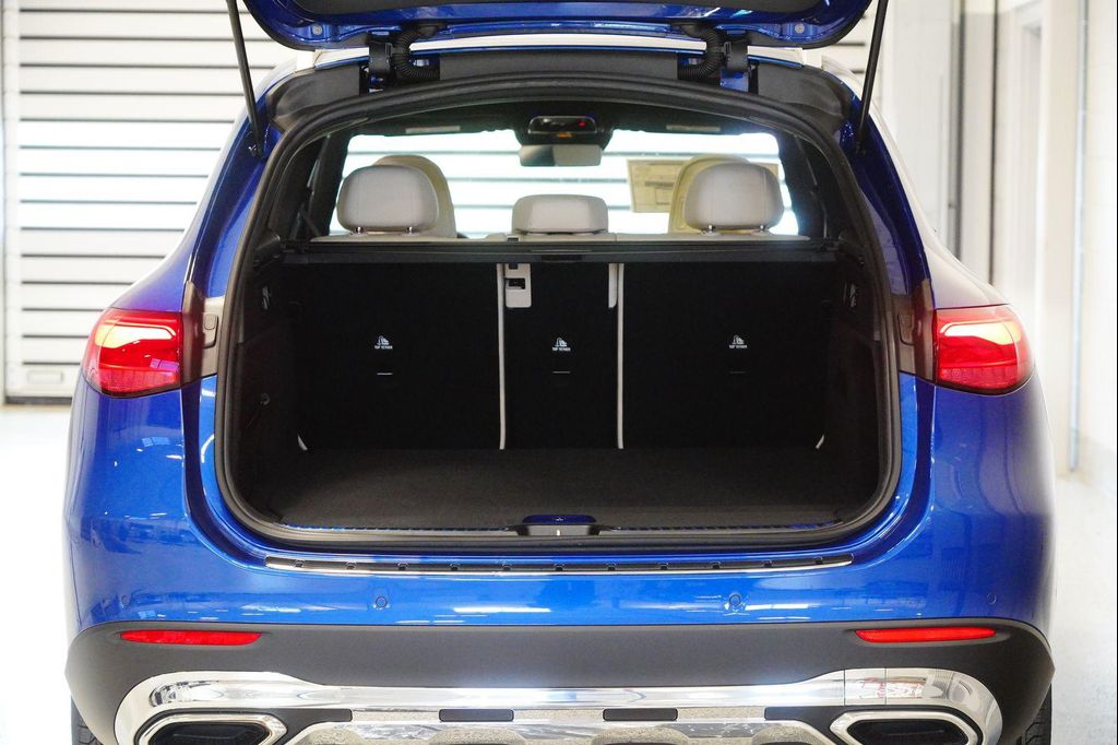 2026 Mercedes-BENZ GLC 缩略图 29