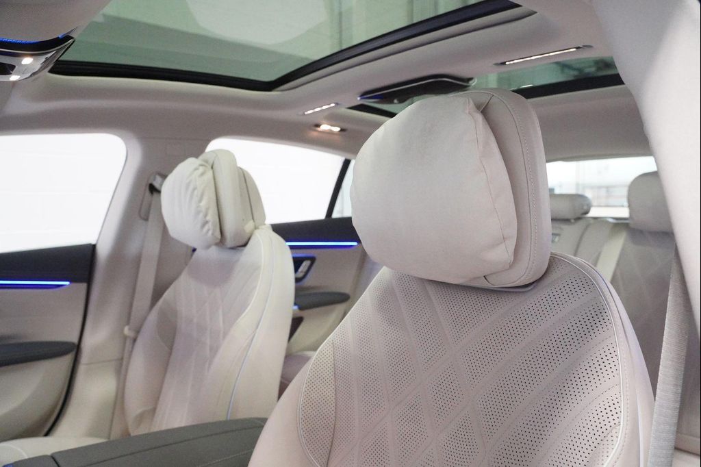 2023 Mercedes-BENZ EQS 缩略图 12