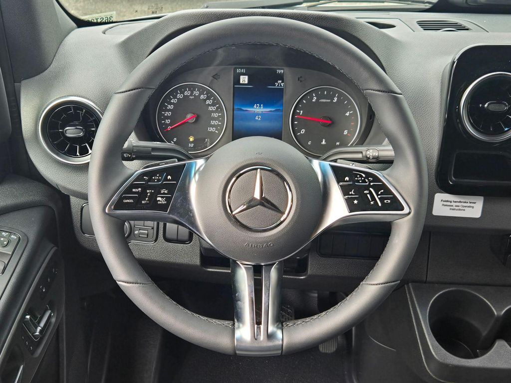 صورة مصغرة 12 لـ 2025 Mercedes-BENZ OTHERS