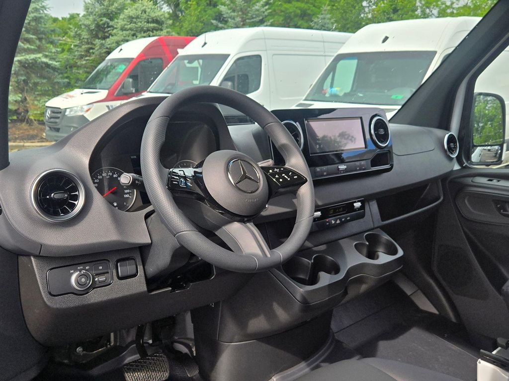 صورة مصغرة 11 لـ 2026 Mercedes-BENZ OTHERS