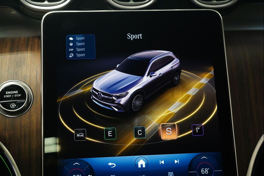 2026 Mercedes-BENZ GLC — миниатюра 23