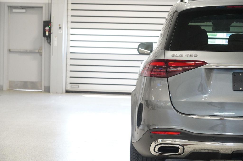 2026 Mercedes-BENZ GLE 照片 9