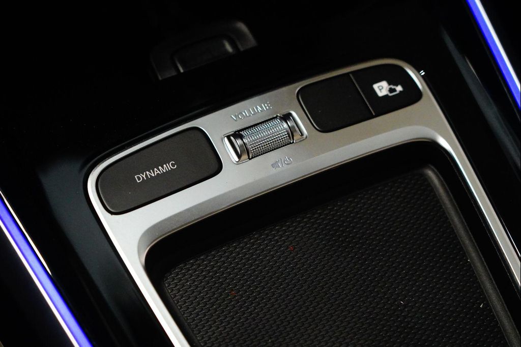 2026 Mercedes-BENZ GLB 缩略图 26