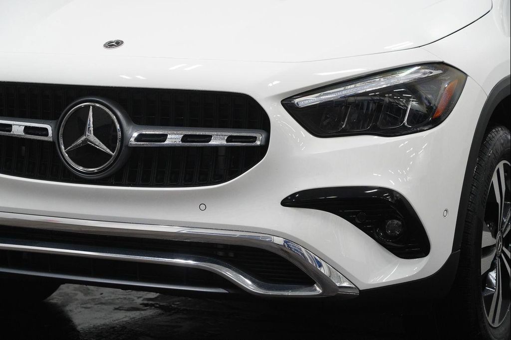 MERCEDES-BENZ GLA-CLASS - 8
