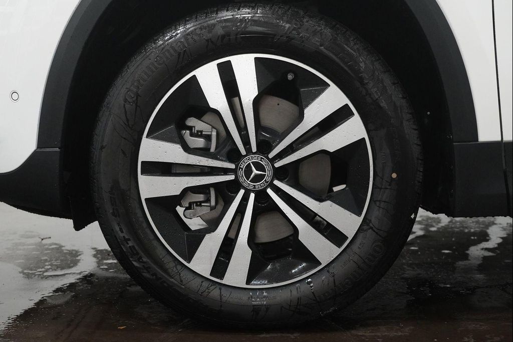 MERCEDES-BENZ GLA-CLASS - 10