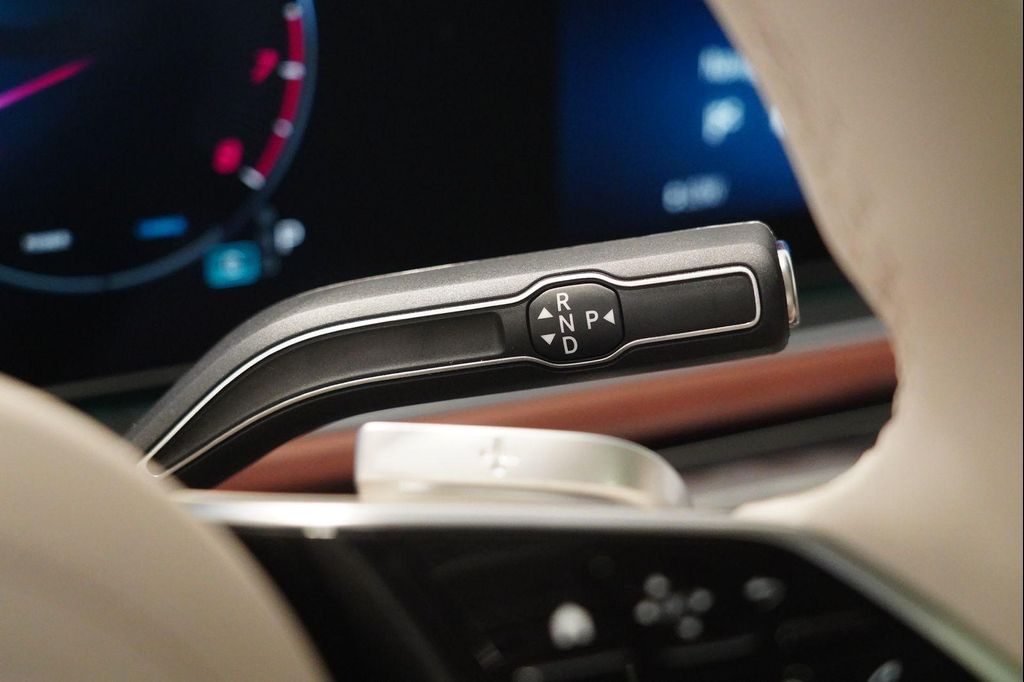 2026 Mercedes-BENZ GLS MAYBACH — миниатюра 21