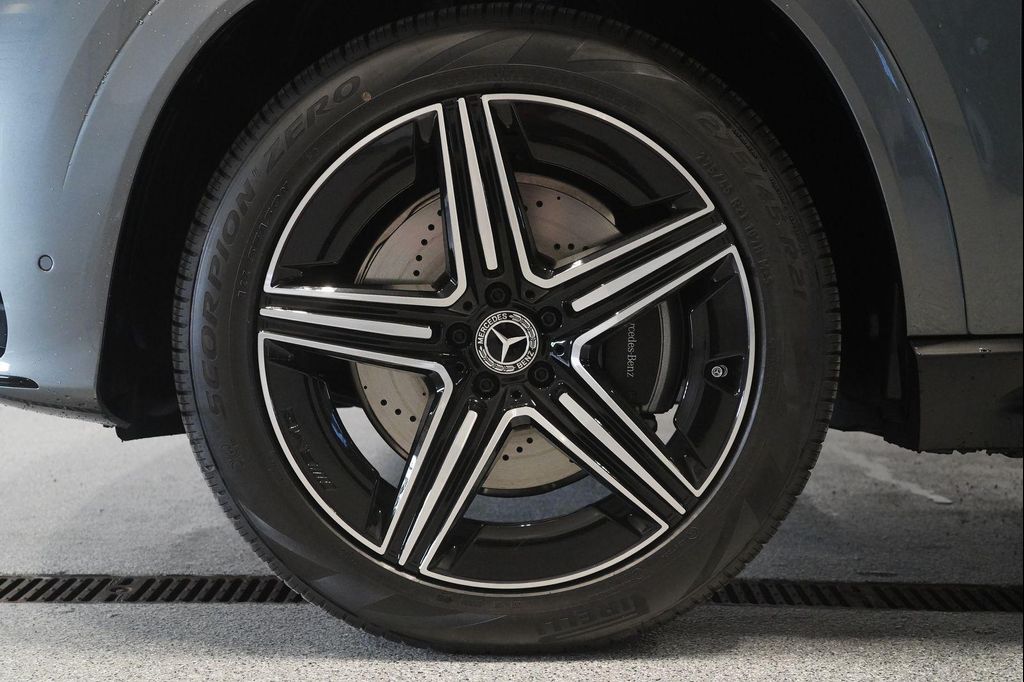 صورة 8 لـ 2026 Mercedes-BENZ GLE