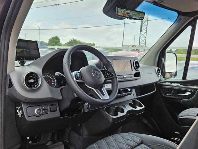 2024 Mercedes-BENZ OTHERS 缩略图 13